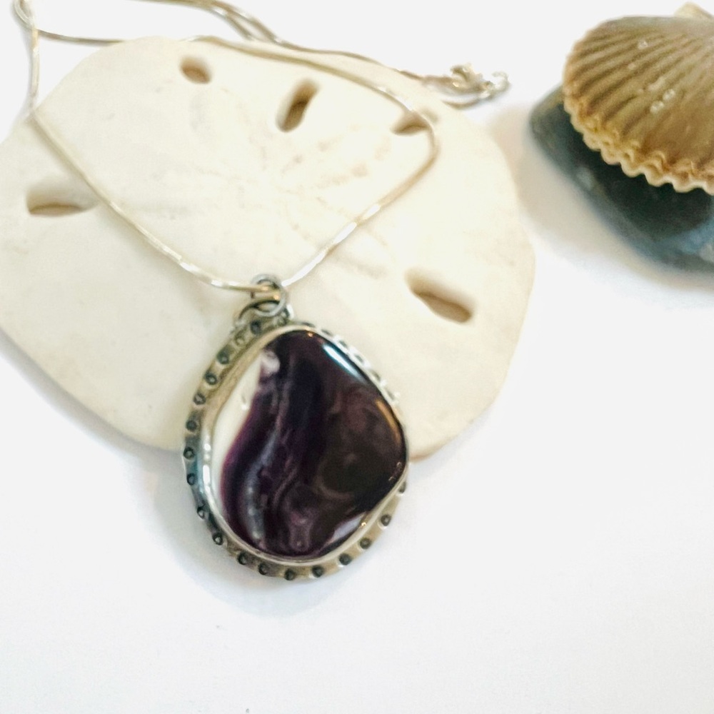 Elegant Purple and Silver Wampum Pendant Necklace